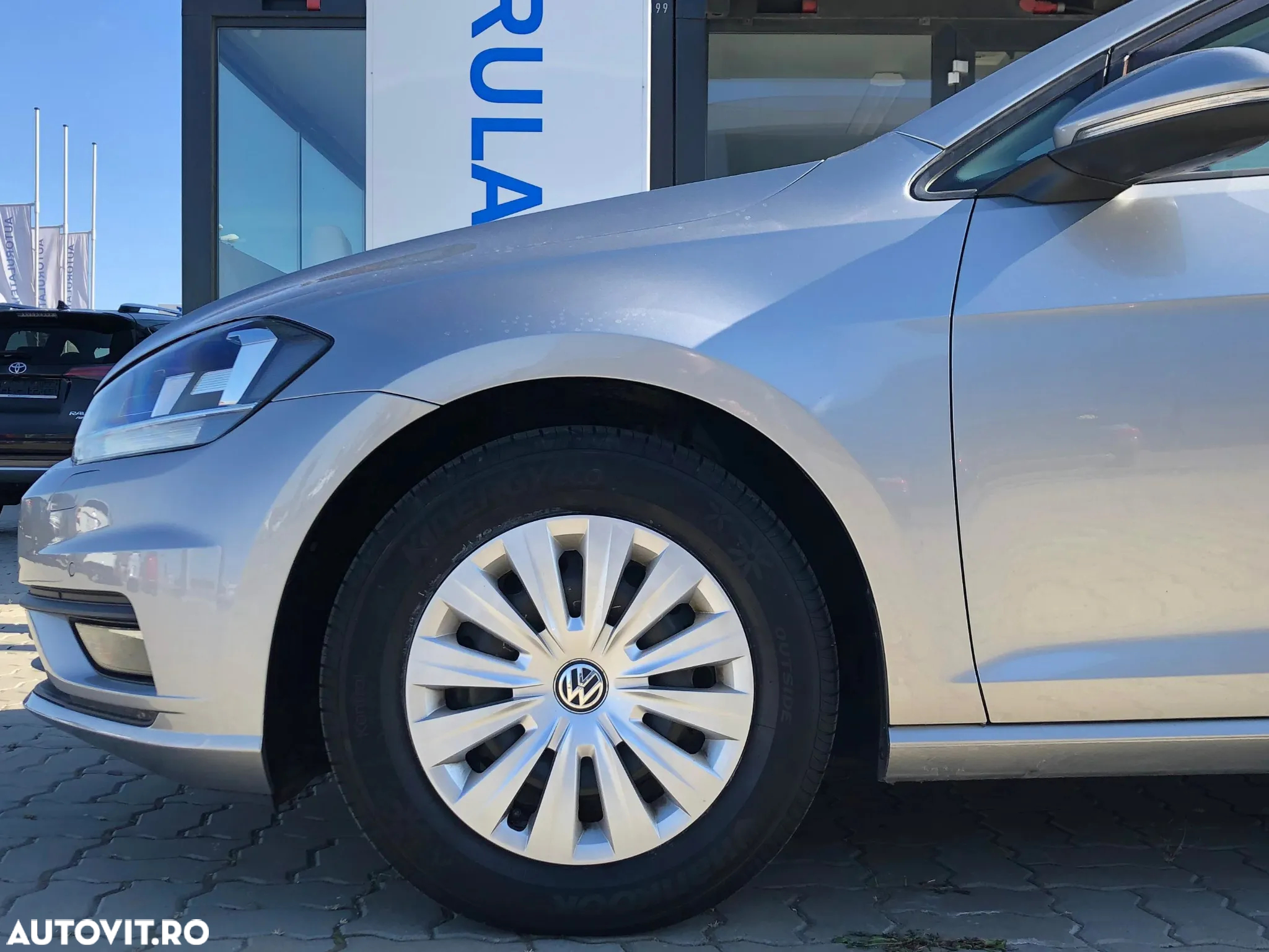 Volkswagen Golf 1.0 TSI Comfortline - 10