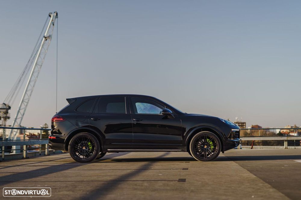 Porsche Cayenne S - 3