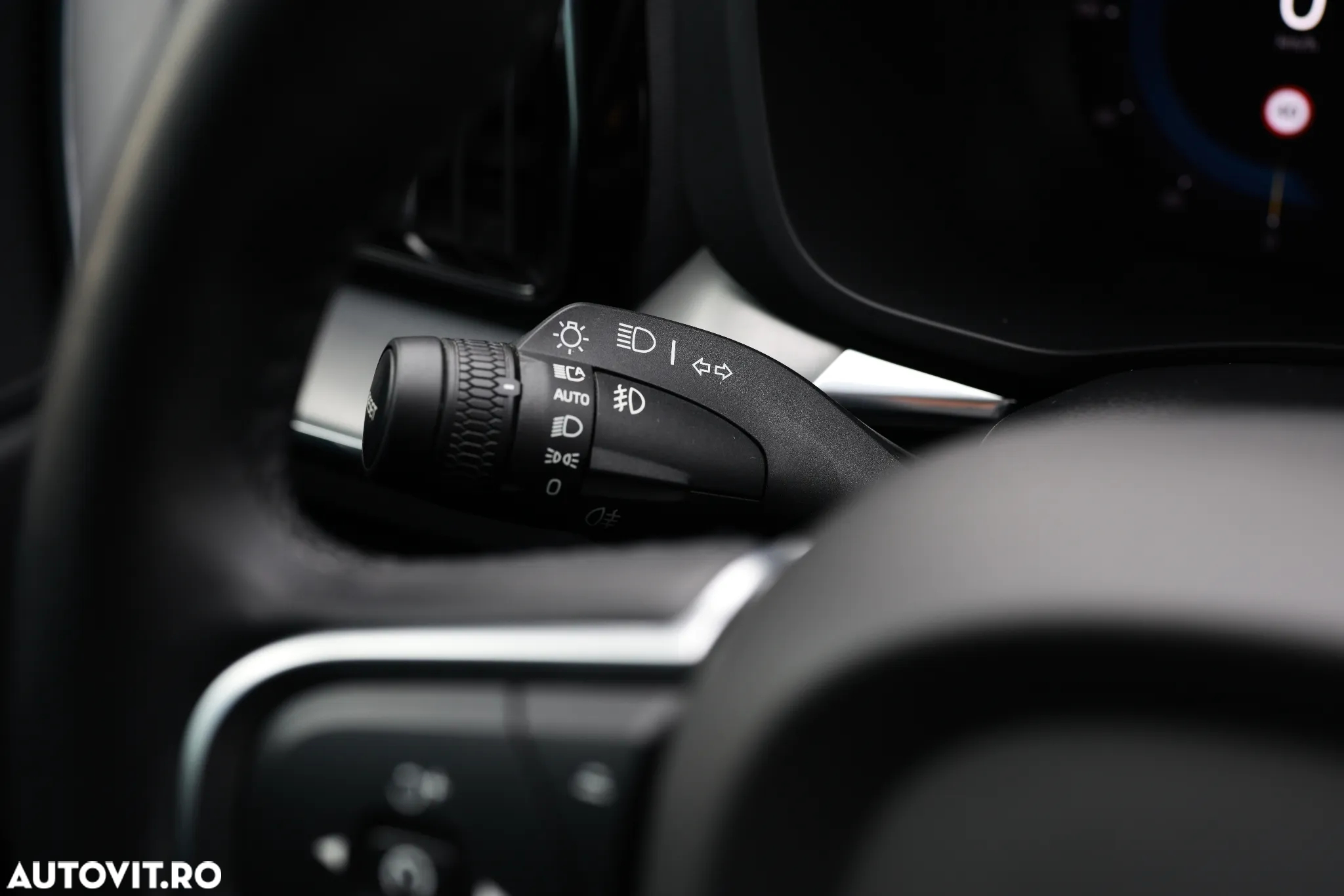 Volvo XC 60 Recharge T6 AWD AT Core - 16