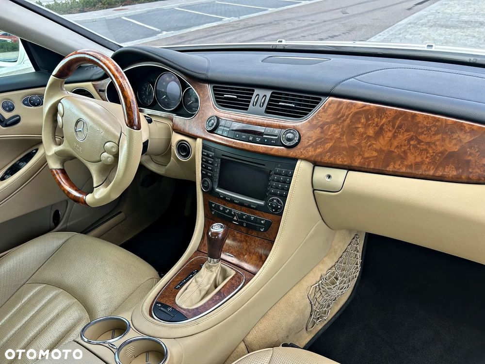 Mercedes-Benz CLS 500 - 9