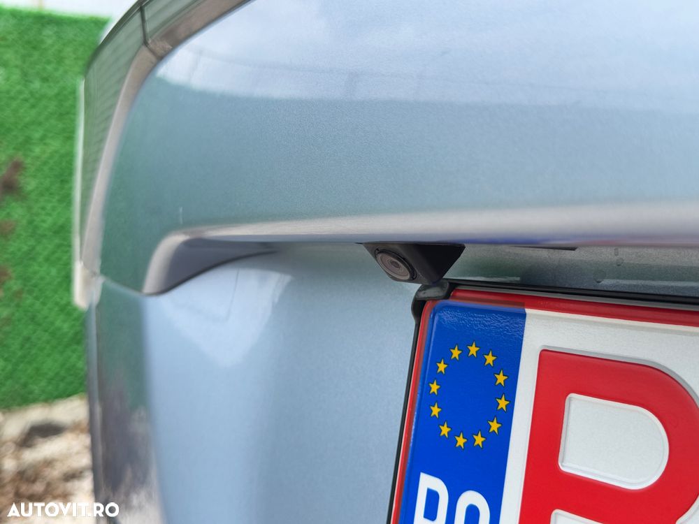 Mitsubishi Outlander 2.0 4WD Top - 31