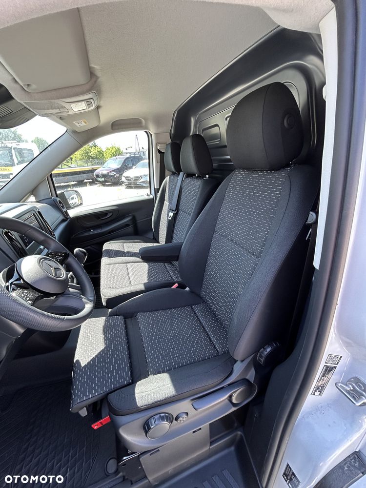 Mercedes-Benz Vito - 21