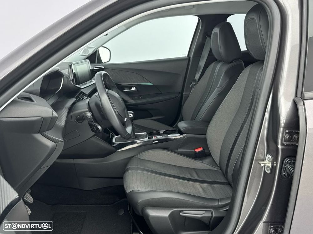 Peugeot 2008 1.2 PureTech Allure - 11