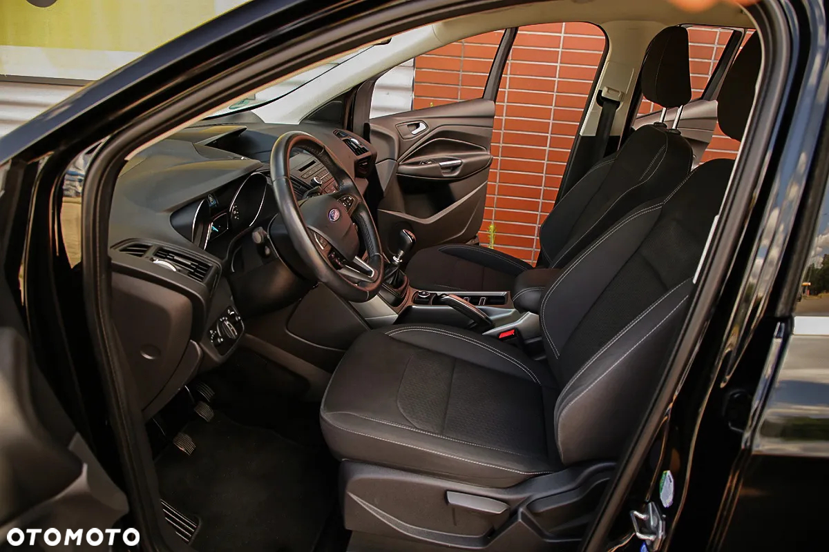 Ford Kuga 1.5 EcoBoost 2x4 Trend - 26