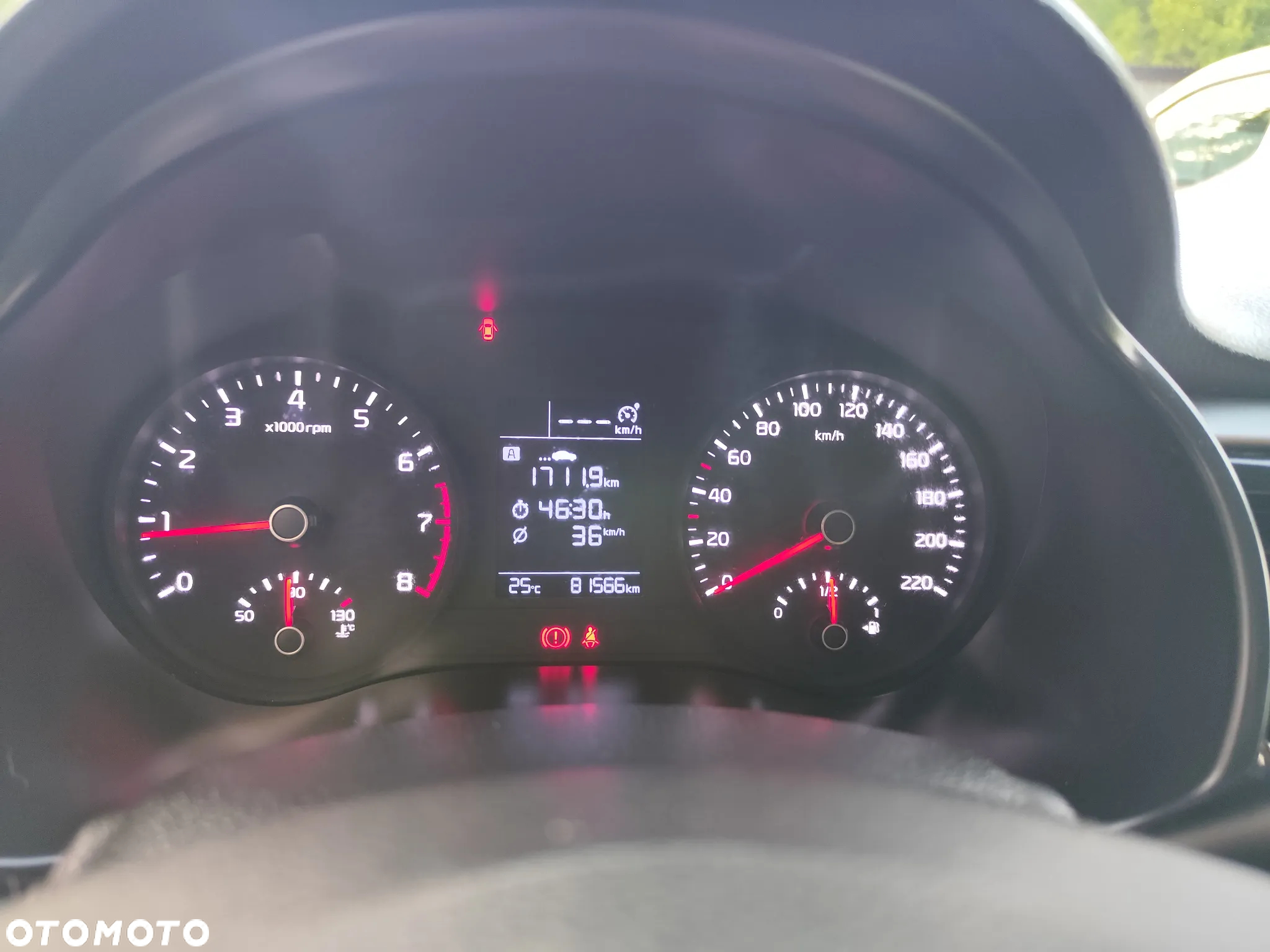 Kia Rio - 12