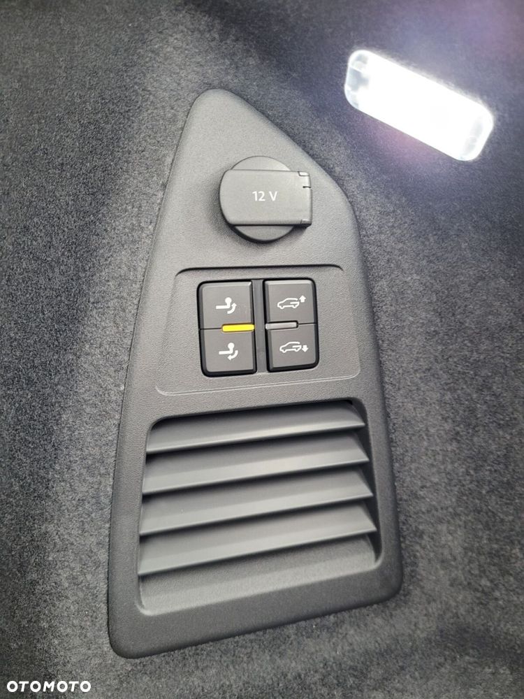 Volkswagen Touareg 3.0 V6 TDI SCR 4Mot R-Line - 30