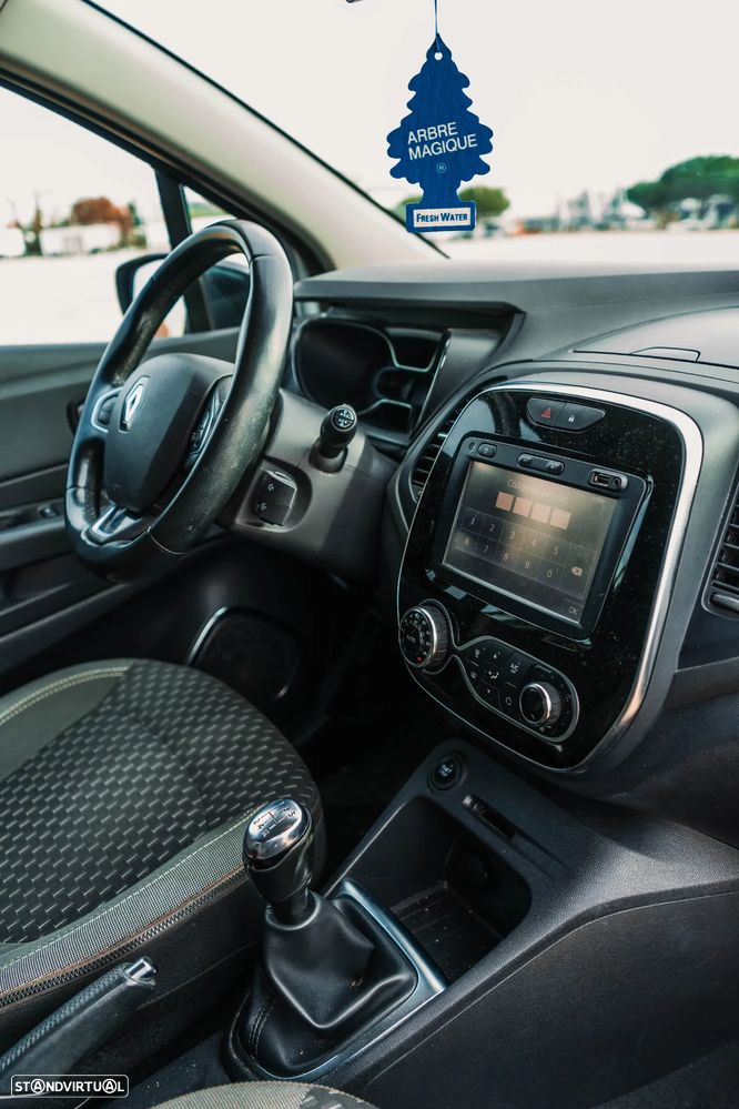 Renault Captur 0.9 TCE Exclusive - 27