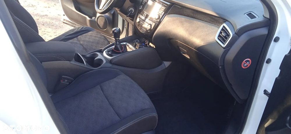 Nissan Qashqai 1.5 dCi Black Edition EU6 - 4