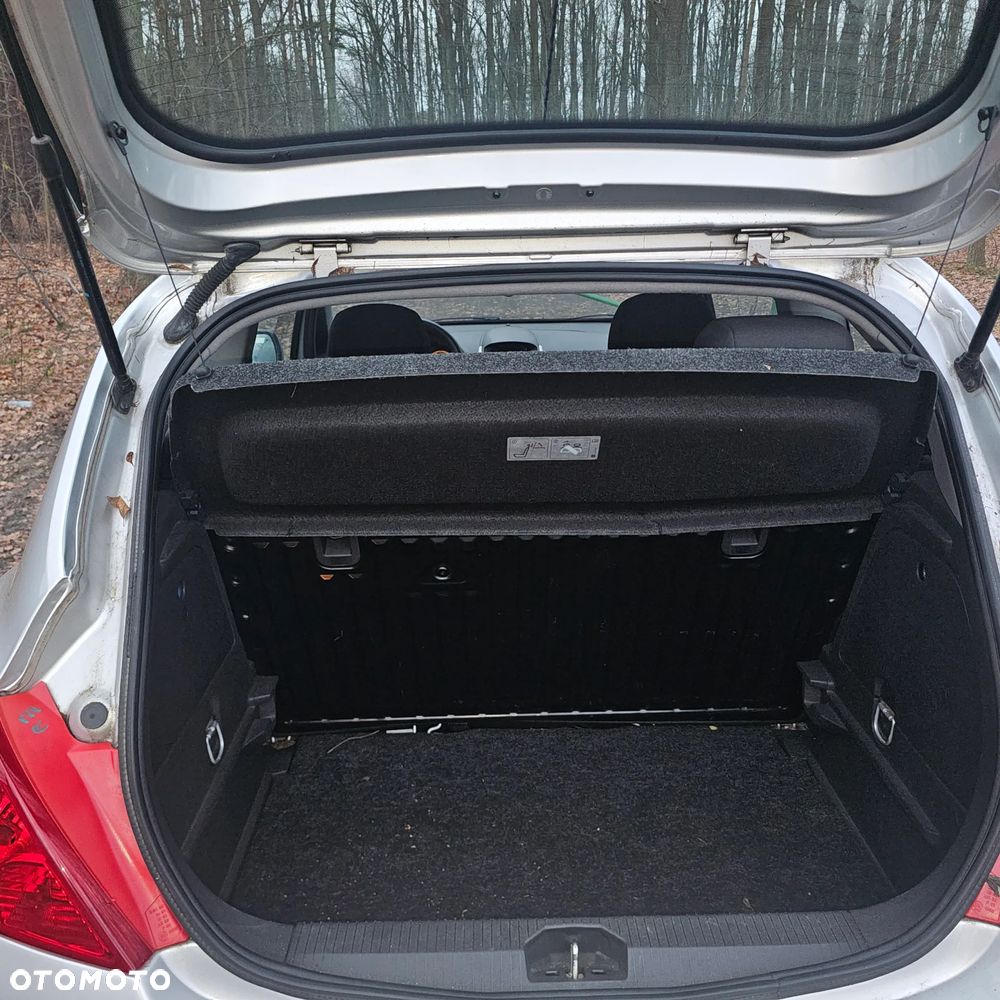 Opel Corsa 1.4 16V - 11