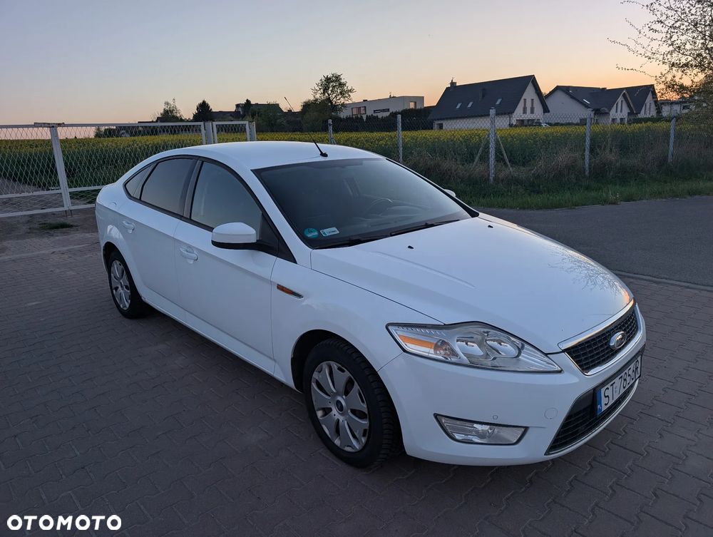 Ford Mondeo 1.6 Ambiente - 3