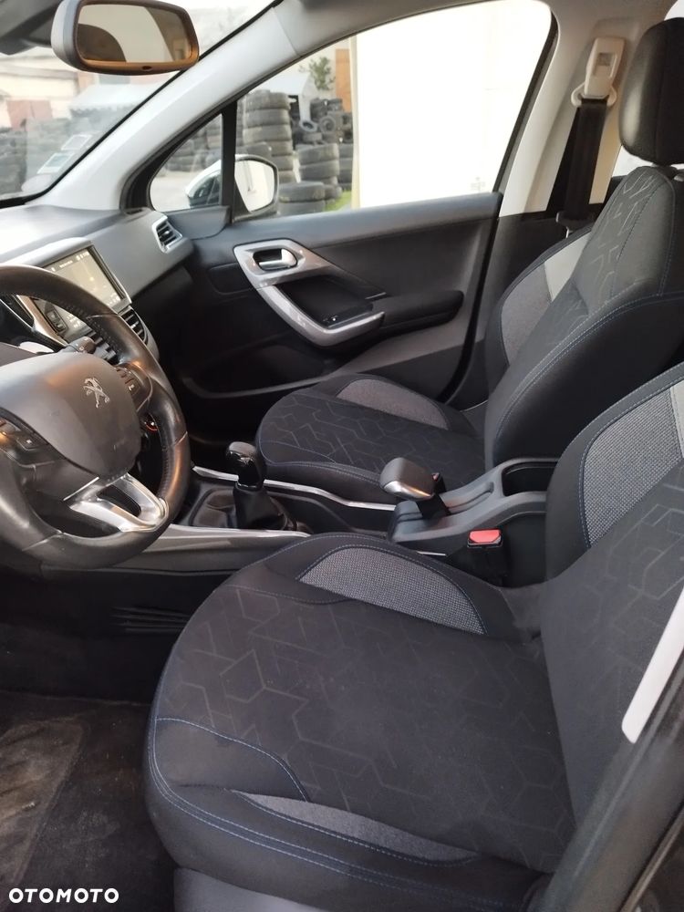 Peugeot 2008 - 17