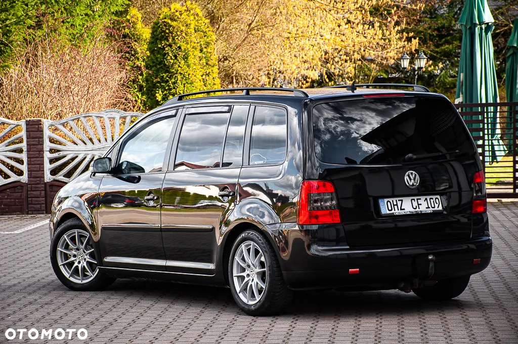 Volkswagen Touran - 15