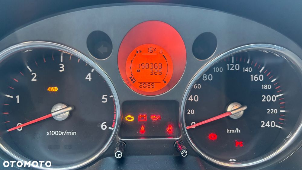 Nissan X-Trail 2.0 dCi 4x4 DPF LE - 11