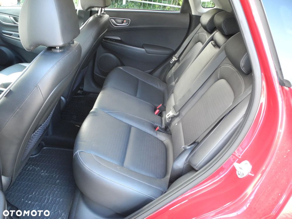Hyundai Kona 64kWh Executive - 23