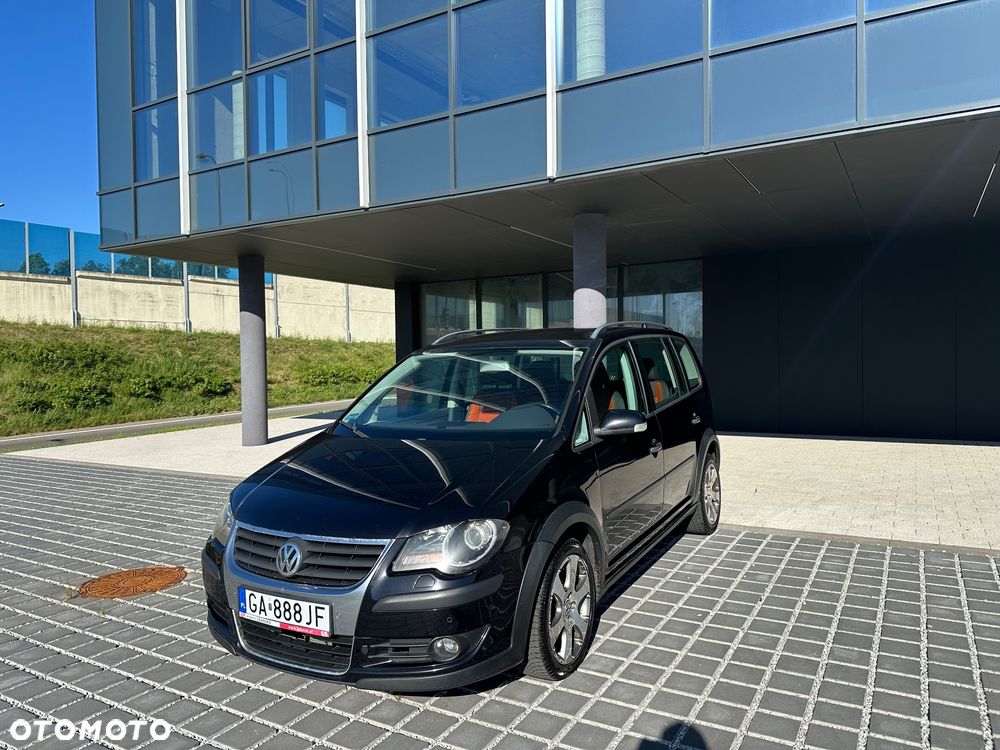 Volkswagen Touran 1.4 TSI Cross - 1