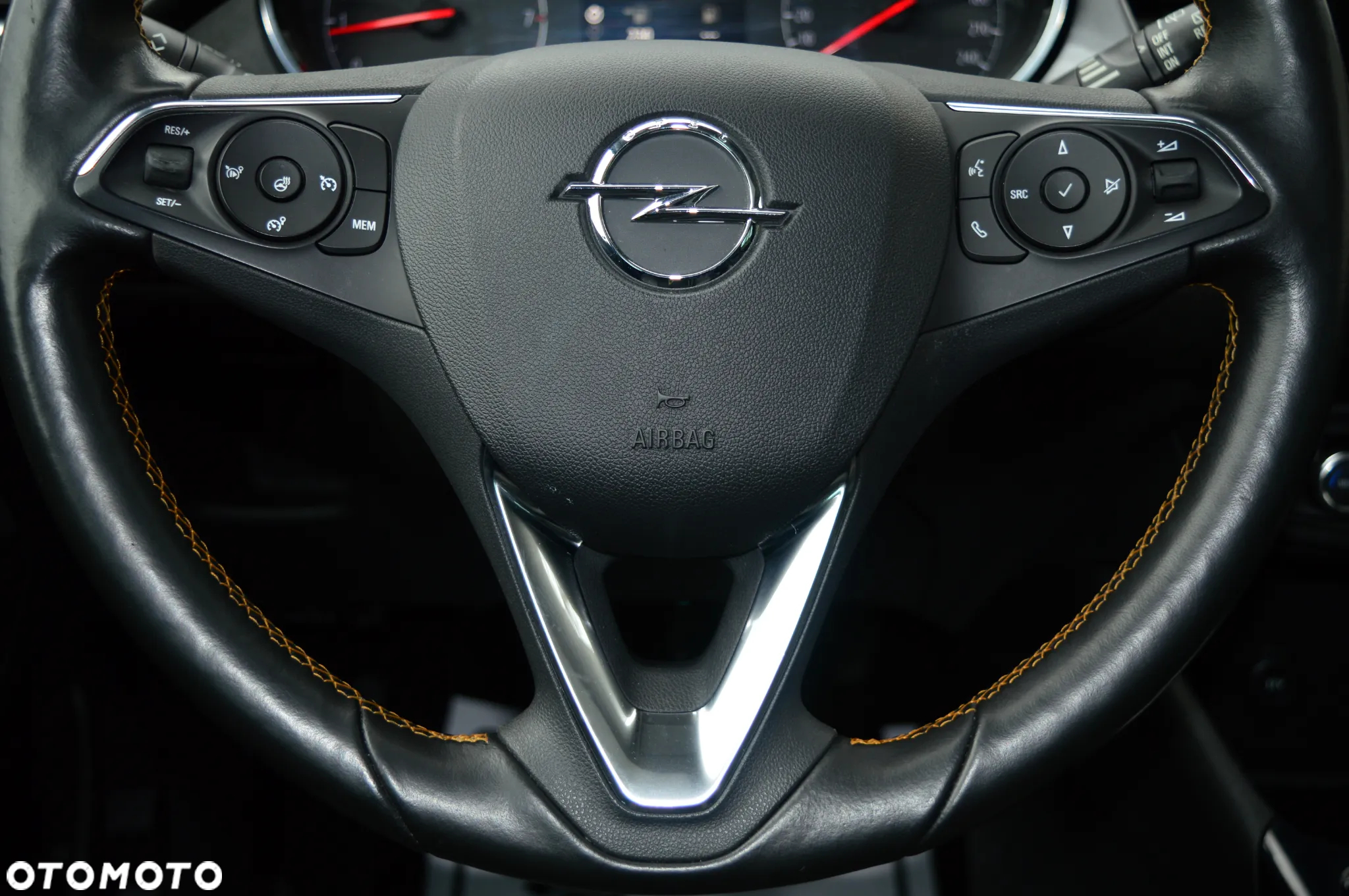 Opel Crossland X - 19