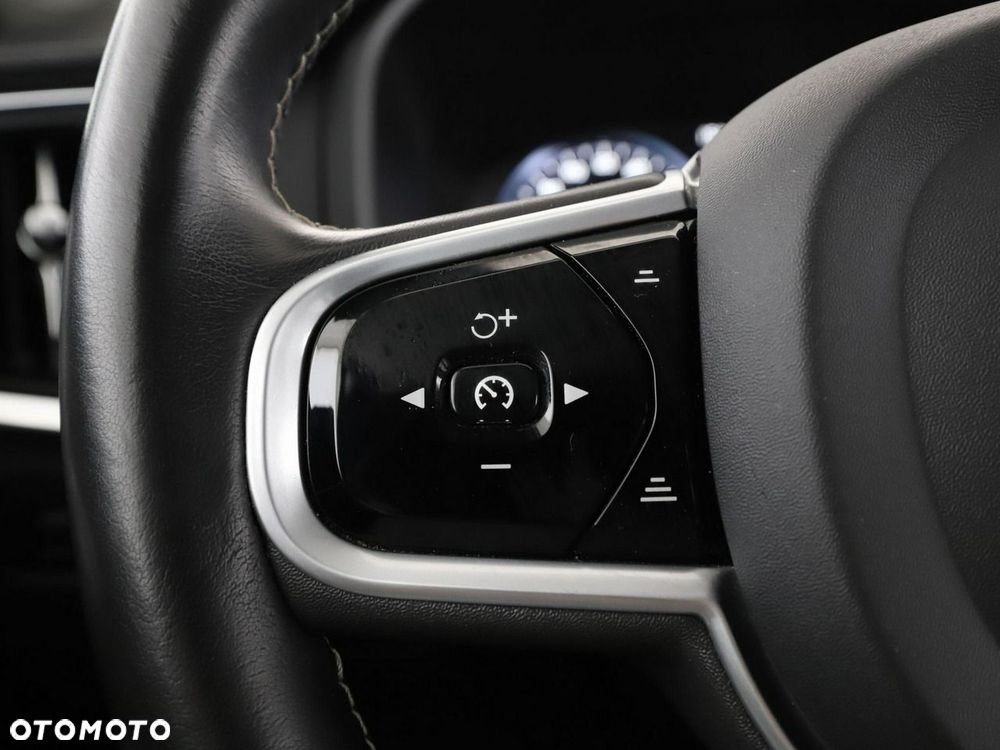 Volvo V90 T8 AWD Plug-In Hybrid Inscription - 35