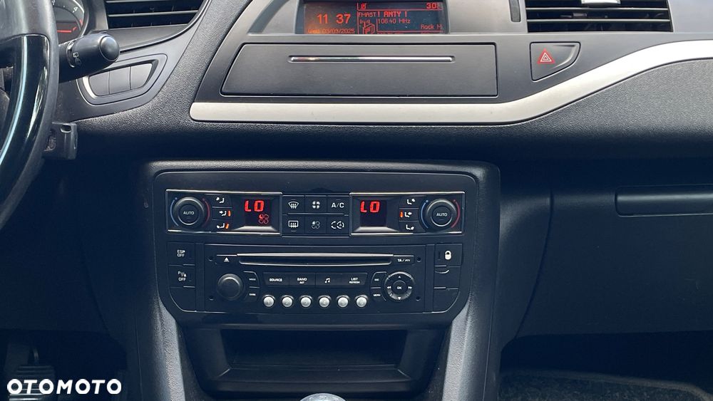 Citroën C5 1.6 HDi Attraction - 16