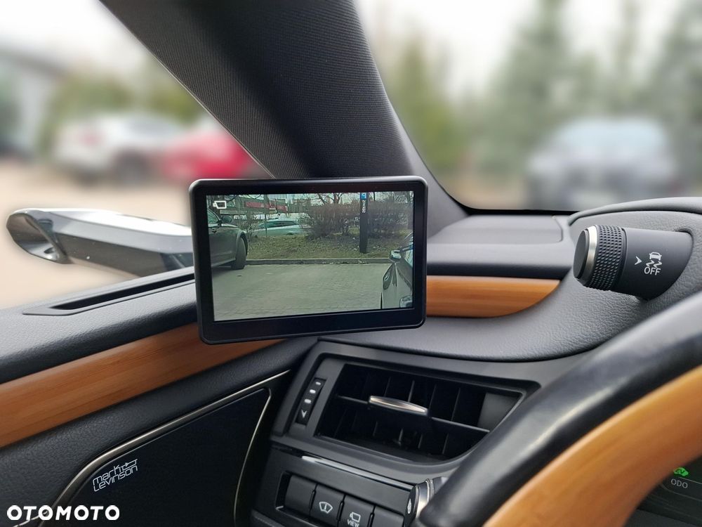 Lexus ES 300h Omotenashi - 29