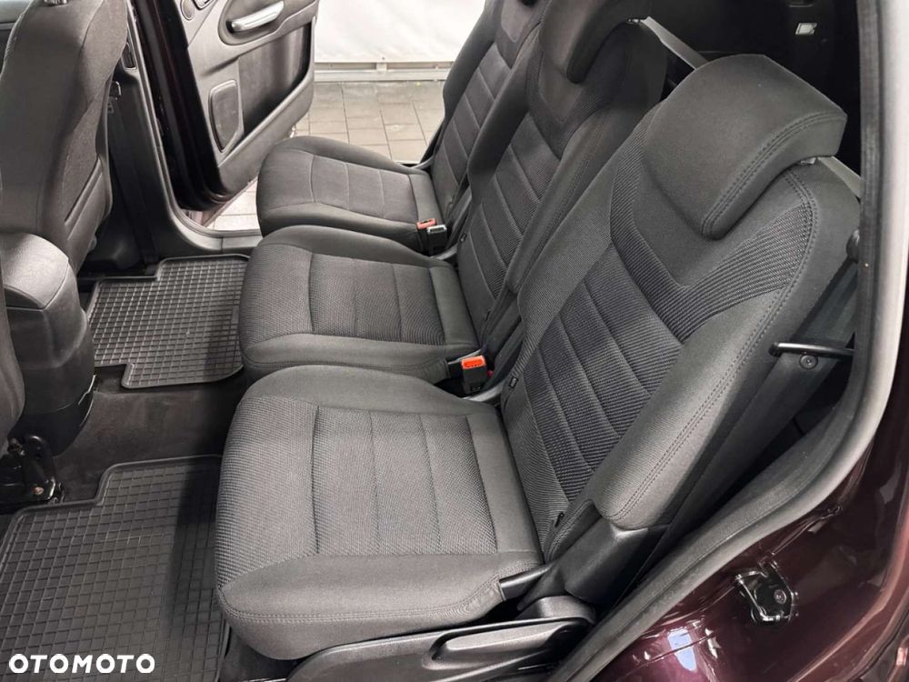Ford S-Max - 35