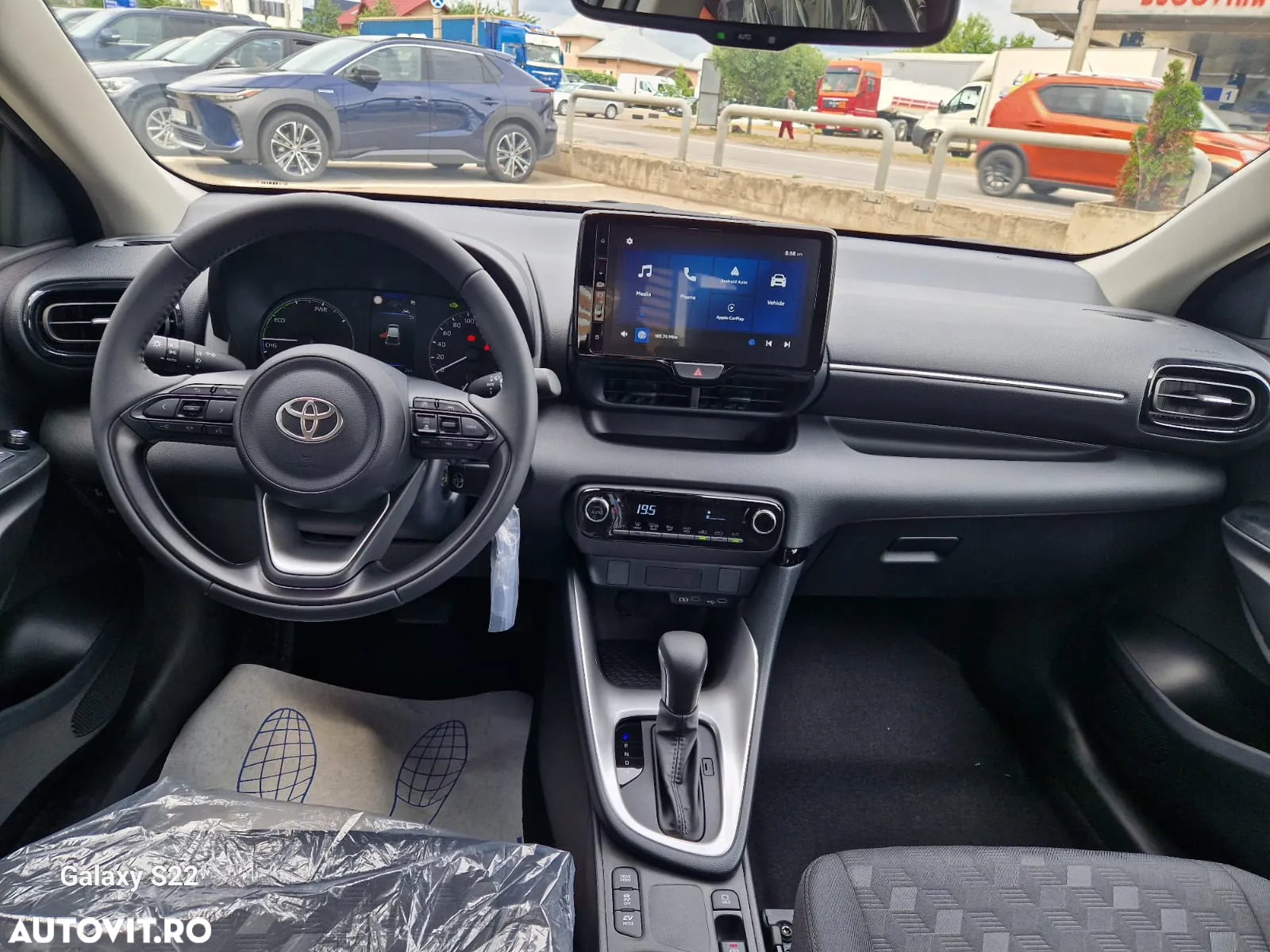 Toyota Yaris 1.5 VVT-i HSD Eco - 9
