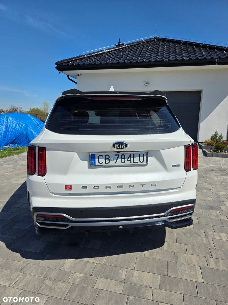 Kia Sorento 1.6 T-GDI HEV L 7os - 8