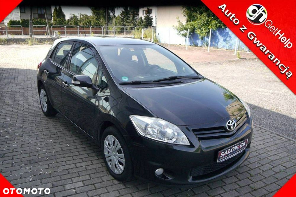 Toyota Auris 1.33 VVT-i Terra - 2