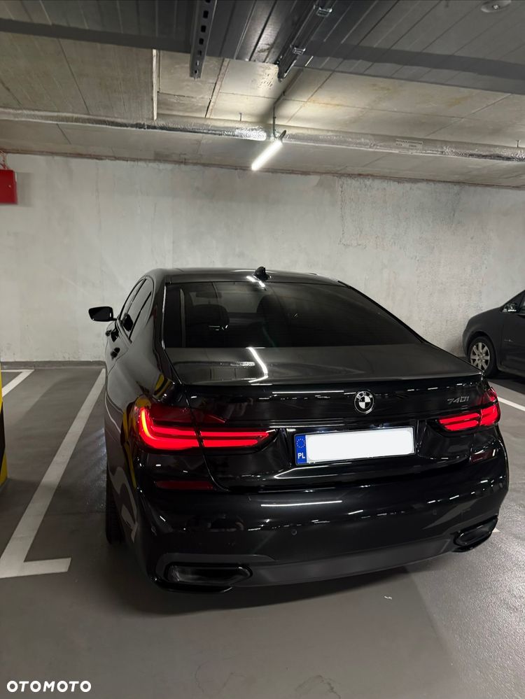 BMW Seria 7 740Li - 17