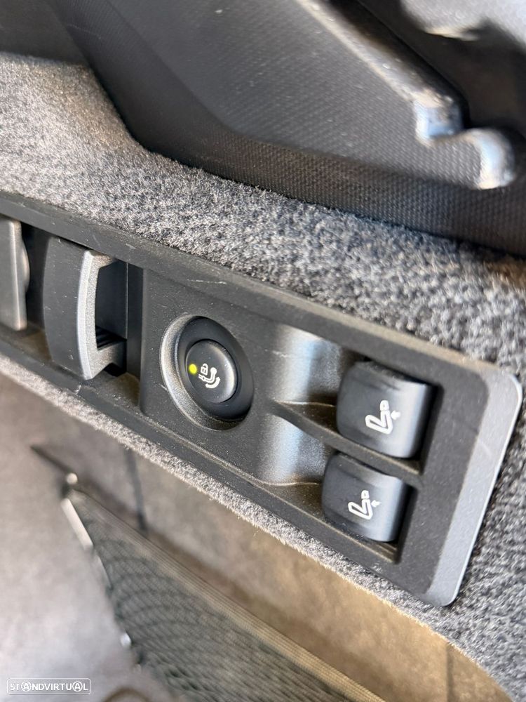 BMW 320 d Touring Pack Desportivo M Auto - 47