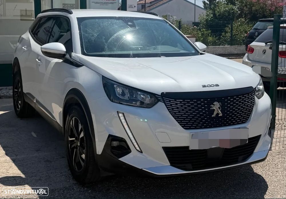 Peugeot 2008 1.2 PureTech Allure Pack - 3