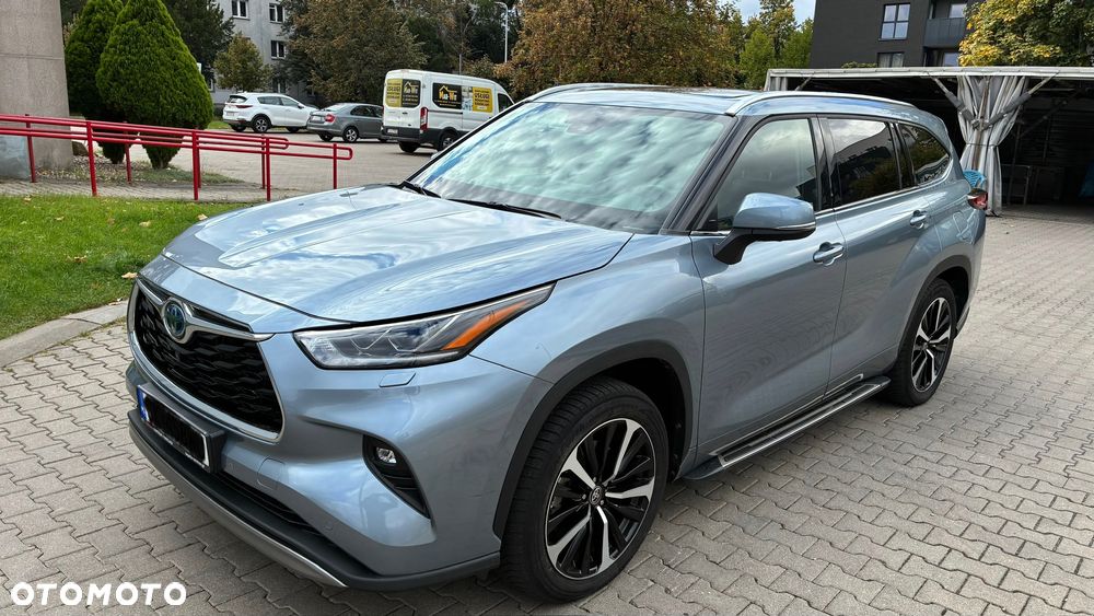 Toyota Highlander 2022 photo 2