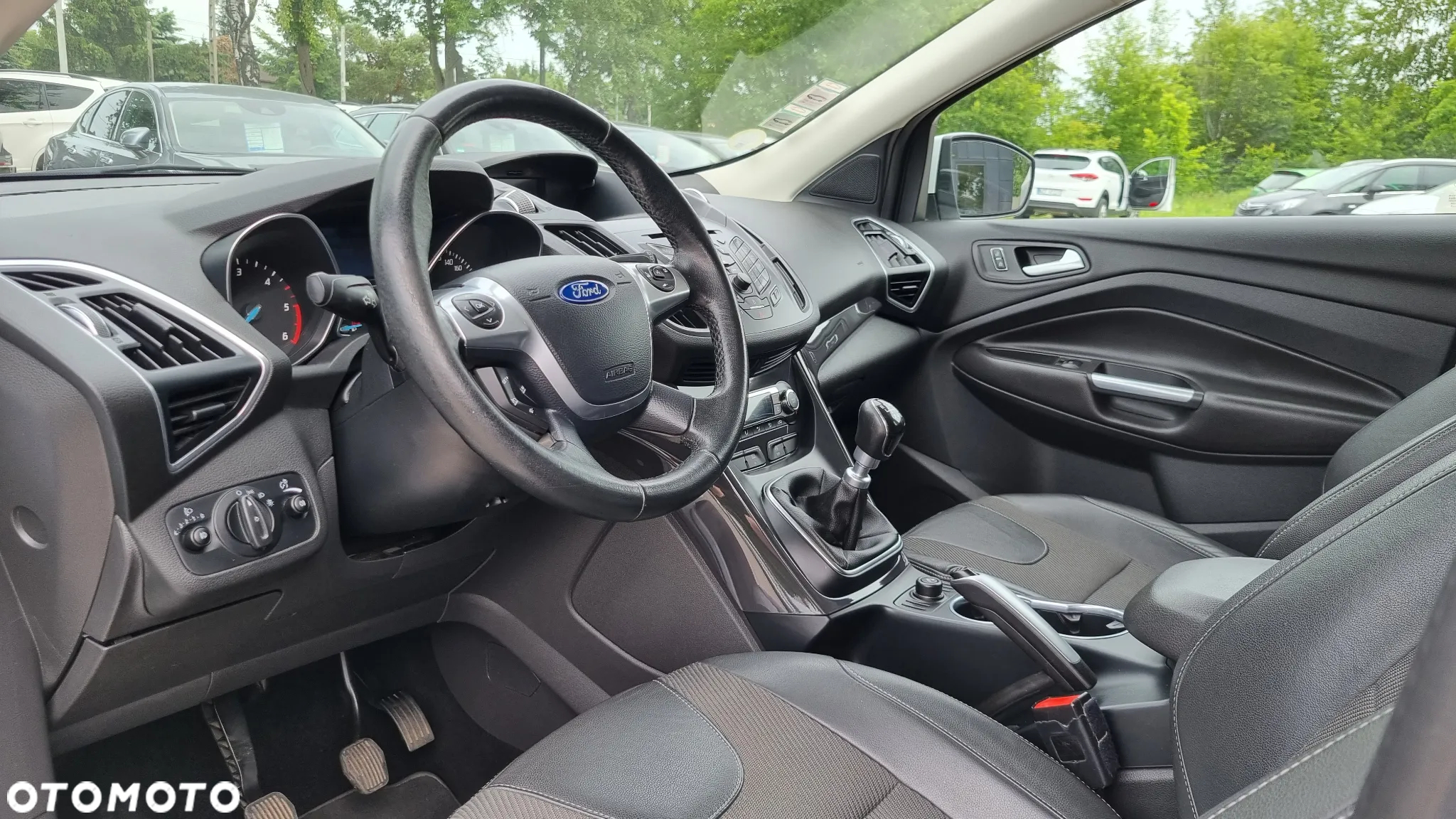 Ford Kuga 2.0 TDCi 4WD Titanium - 28