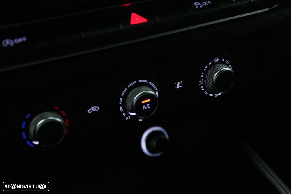 Audi A3 Limousine 30 TDI - 24