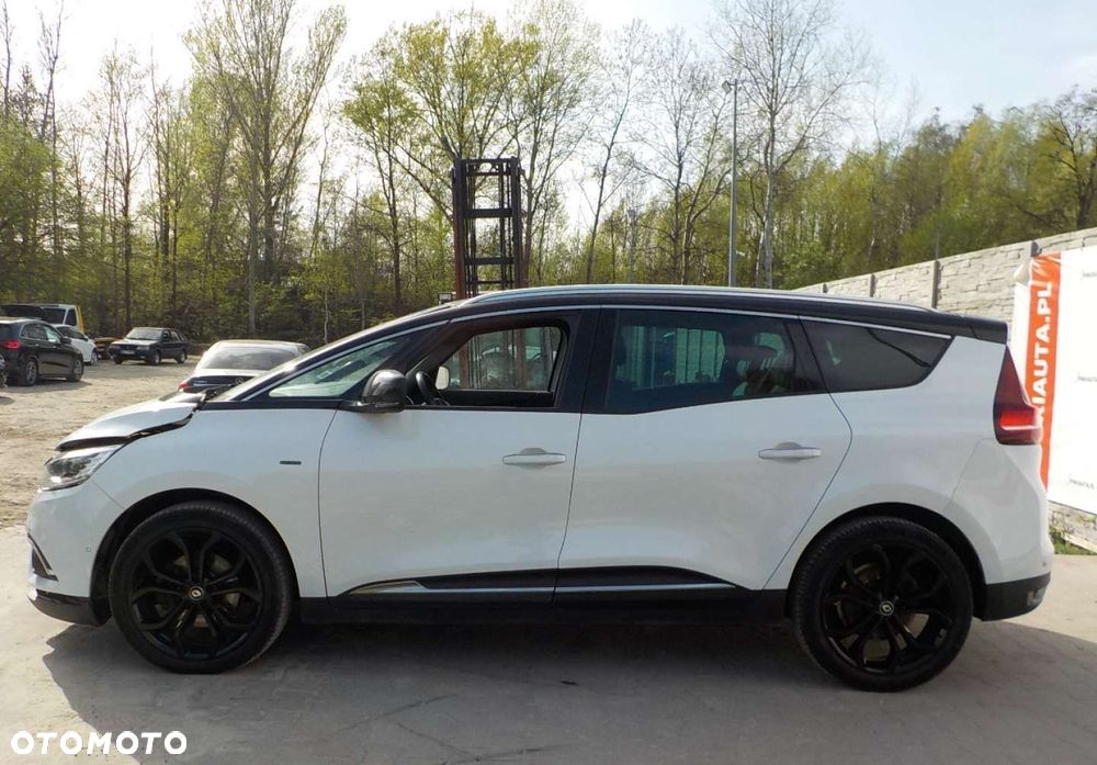 Renault Grand Scenic - 8