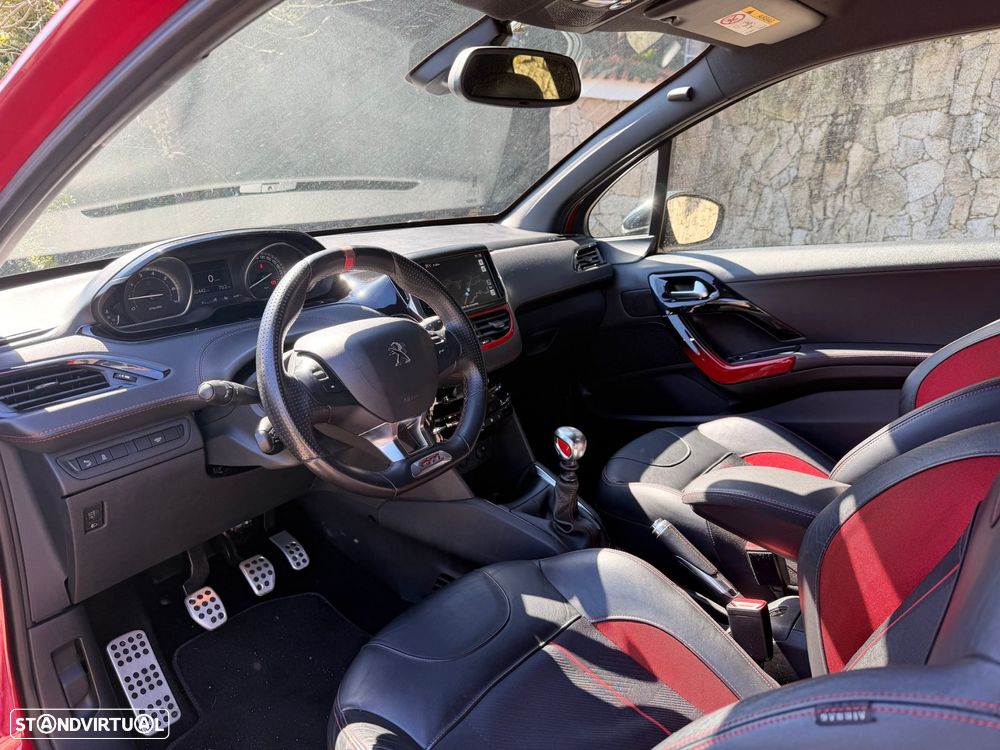 Peugeot 208 1.6 THP GTi - 8