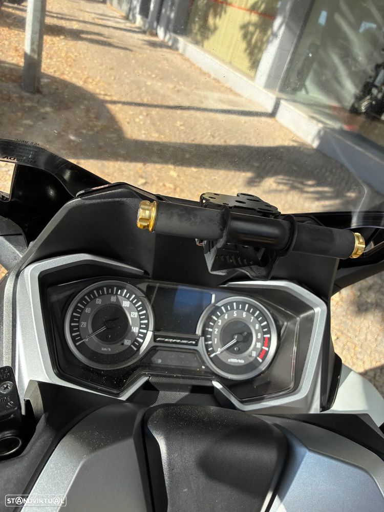 Honda Forza 300 IA - 16
