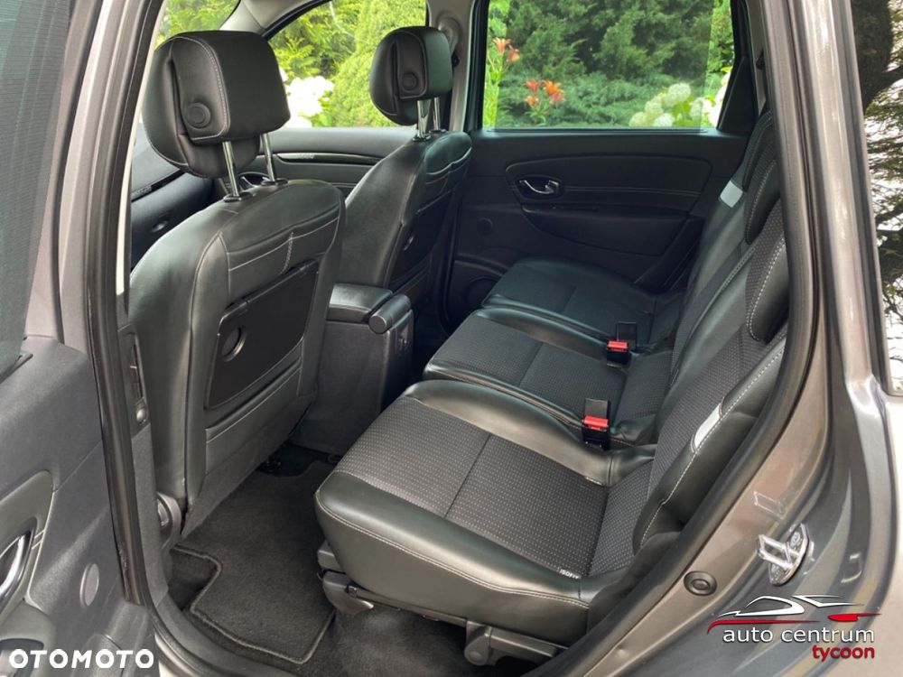 Renault Grand Scenic - 9