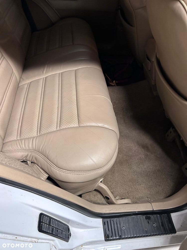Jeep Cherokee 4.0 Limited - 16