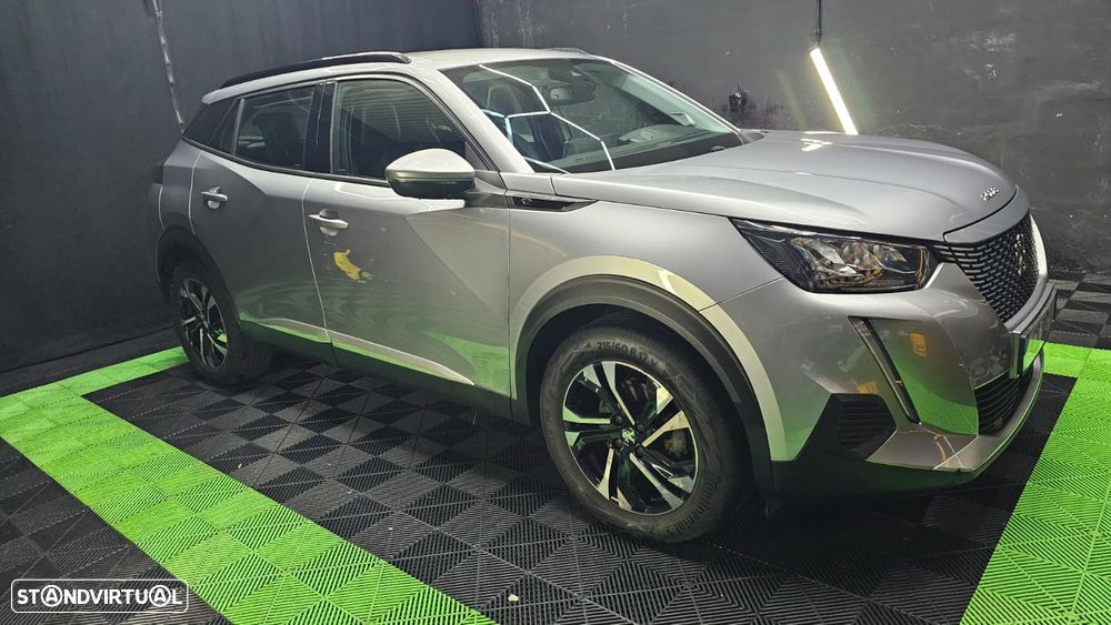 Peugeot e-2008 Allure - 7