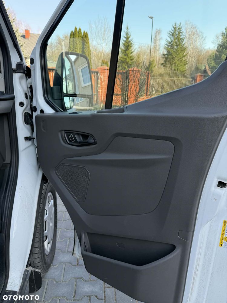 Ford Transit - 9