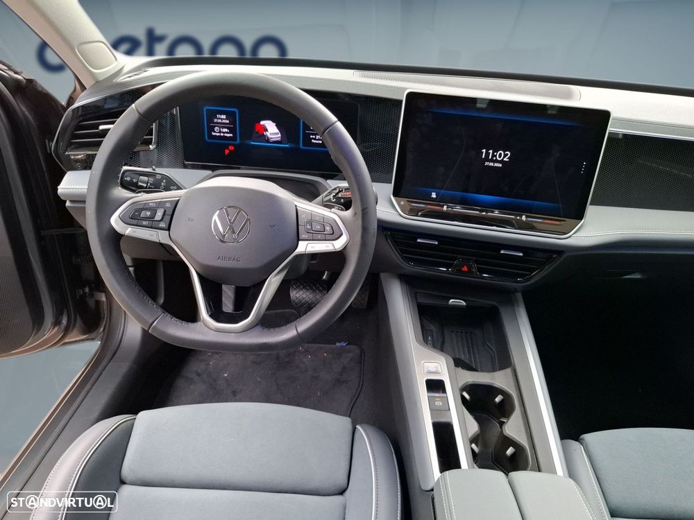 VW Passat Variant 1.5 TSI eHybrid Business DSG - 13