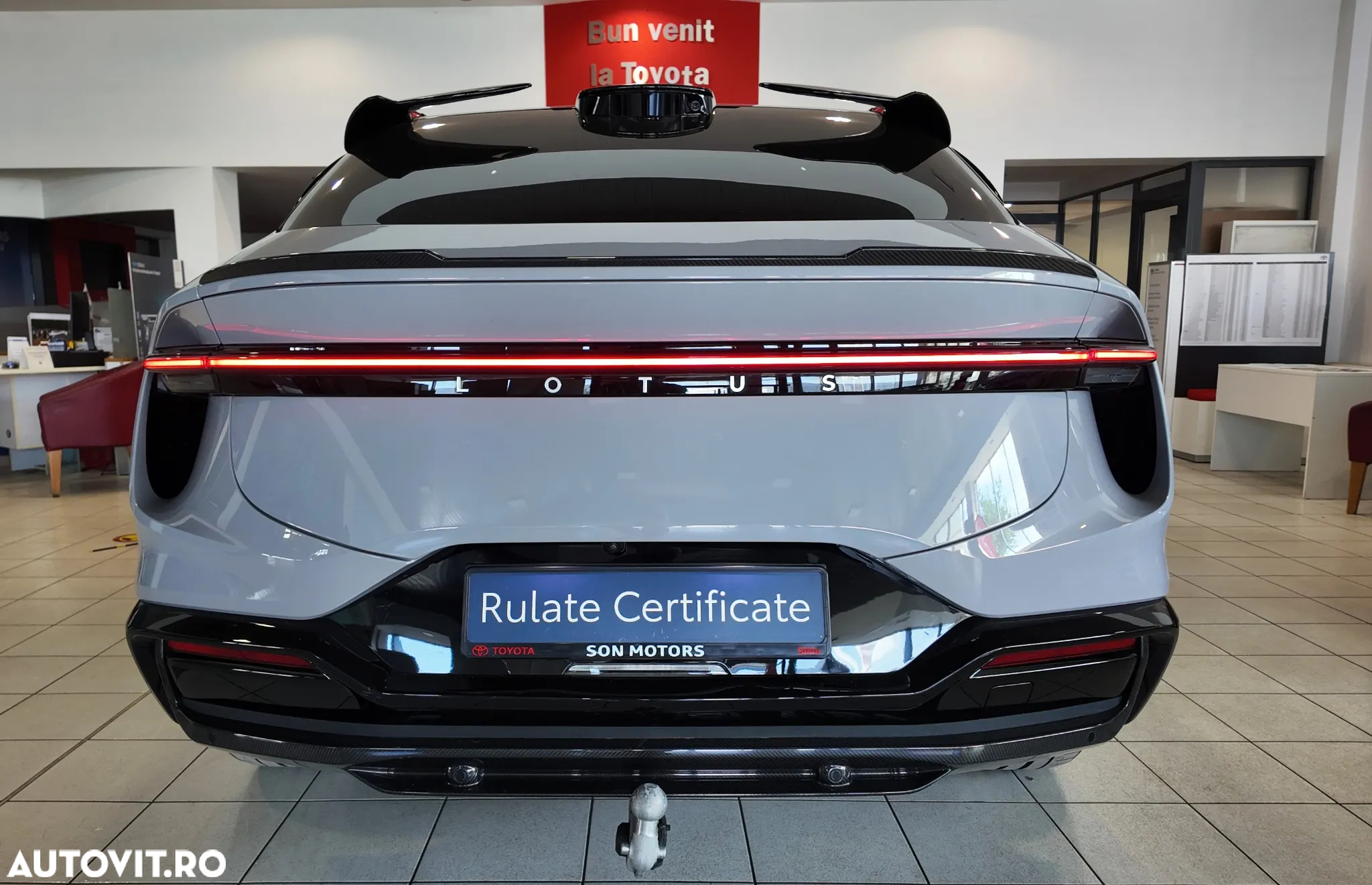 Lotus Eletre 900 Sport Carbon - 36