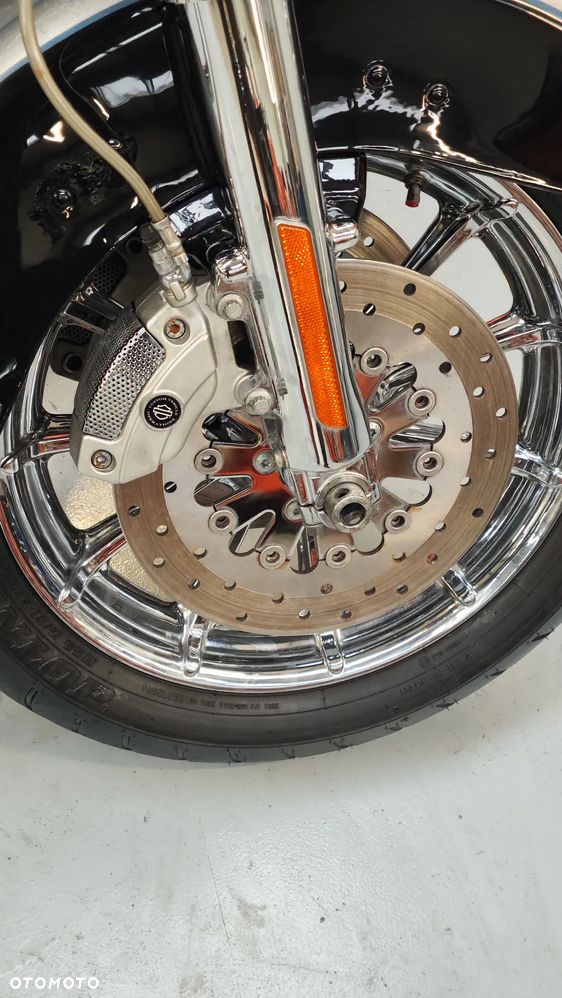 Harley-Davidson Touring Ultra Limited - 24