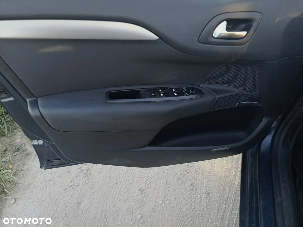 Citroën C4 1.6 HDi Magic - 13