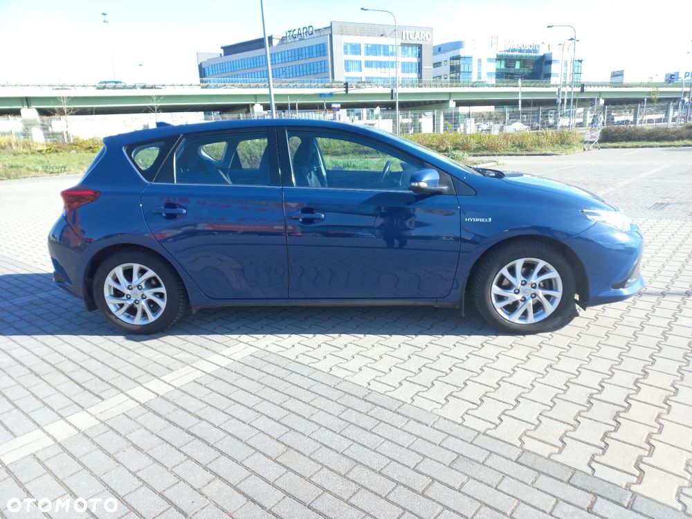 Toyota Auris Hybrid 135 Active - 4