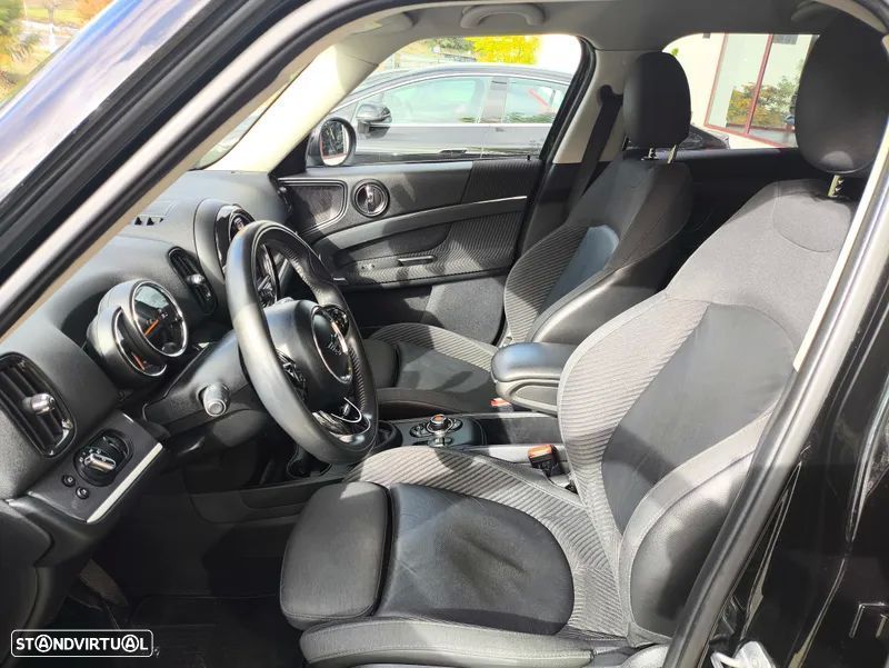 MINI Countryman Cooper SE ALL4 Auto - 9