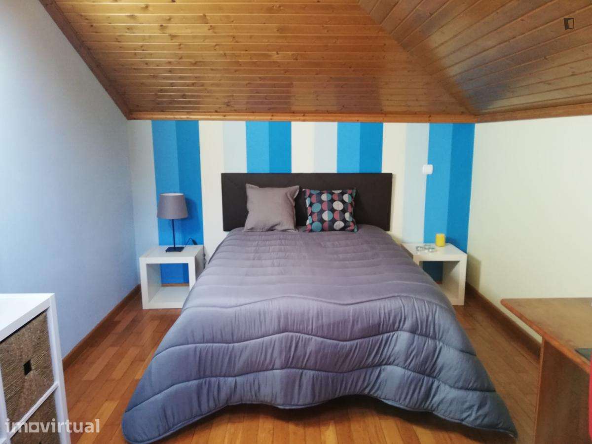 Quarto - localizado em Lisbon - Grande imagem: 5/20