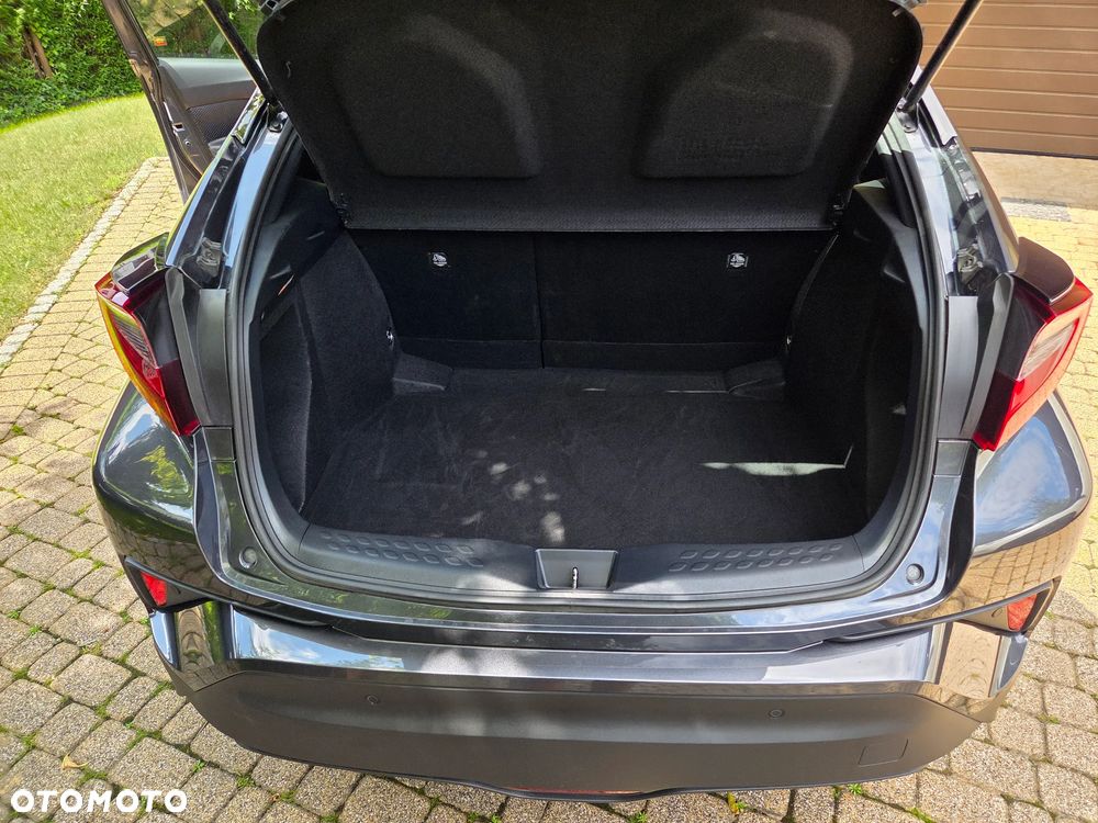 Toyota C-HR Hybrid Business-Edition - 25