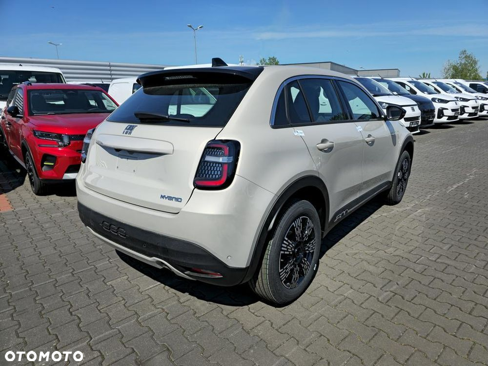 Fiat 600 1.2 Turbo Hybrid eDCT - 4