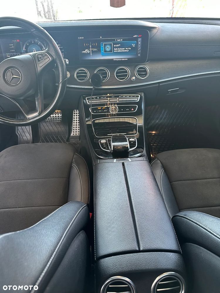 Mercedes-Benz Klasa E - 15